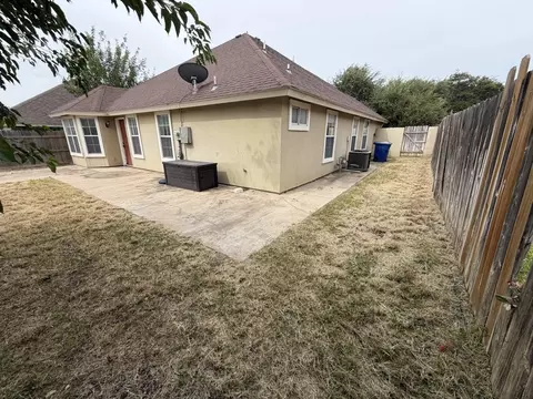 Exterior - 307 Cinnamon Teal Lp, Laredo, TX 78045 photo 3 of 3