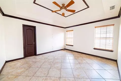 Bedroom - 2110 Lima Lp, Laredo, TX 78045 photo 2 of 2