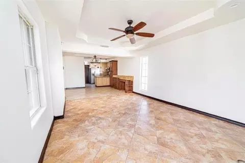 Living - 2110 Lima Lp, Laredo, TX 78045 photo 4 of 5