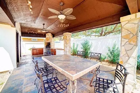 Exterior - 2110 Lima Lp, Laredo, TX 78045 photo 6 of 6