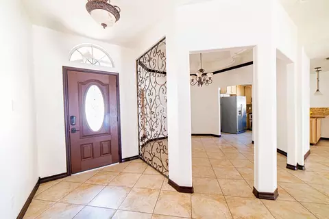 Entry Way - 2110 Lima Lp, Laredo, TX 78045 photo 1 of 2