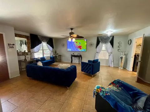Living - 3012 St Isaac Lp, Laredo, TX 78046 photo 2 of 4