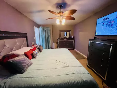 Bedroom - 3012 St Isaac Lp, Laredo, TX 78046 photo 1 of 4