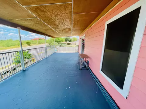 Exterior - 3012 St Isaac Lp, Laredo, TX 78046 photo 3 of 7