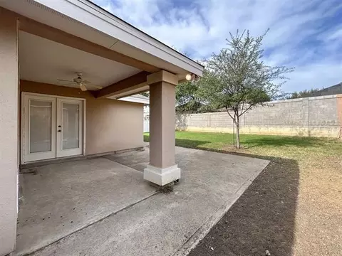 2083 Quito Lp, Laredo, TX 78041 photo 17