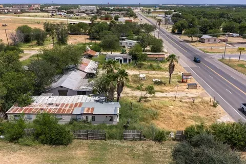 601 N Main St, Cotulla, TX 78014 photo 10