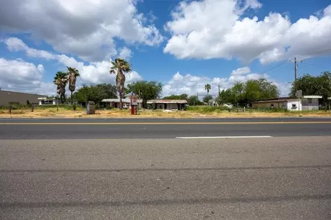 601 N Main St, Cotulla, TX 78014 photo 13
