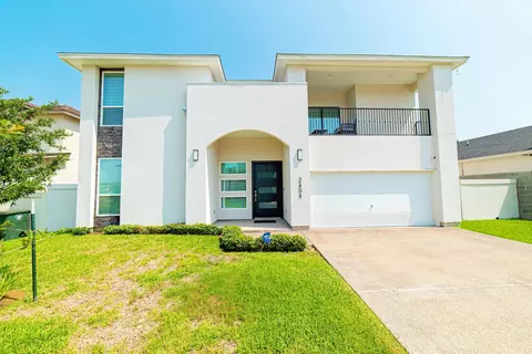 2404 Norman Mailer, Laredo, TX 78045