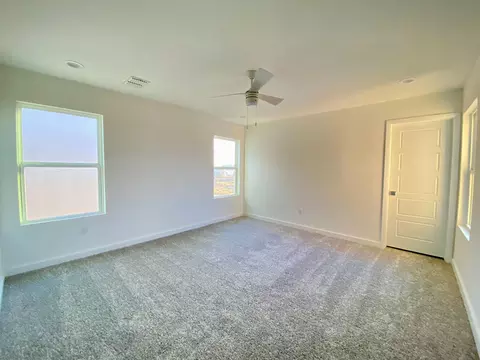 Bedroom - 512 Deer Path Loop, Laredo, TX 78045 photo 5 of 6