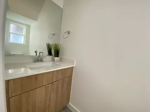 Bath - 512 Deer Path Loop, Laredo, TX 78045 photo 1 of 5