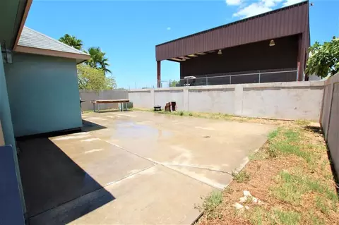 Exterior - 6006 Catedral Lp, Laredo, TX 78043 photo 2 of 3
