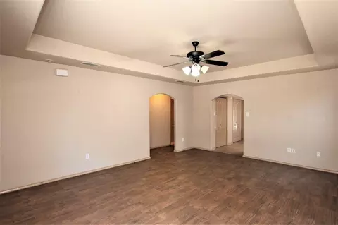 Living - 6006 Catedral Lp, Laredo, TX 78043 photo 1 of 2