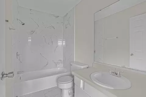 Bath - 100 Hillside Rd #202, Laredo, TX 78041 photo 1 of 2