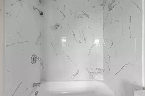 Bath - 100 Hillside Rd #202, Laredo, TX 78041 photo 2 of 2