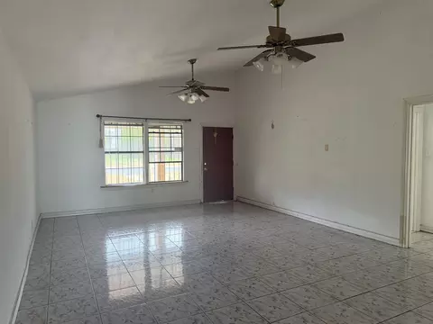 Living - 2401 E Plum St, Laredo, TX 78043 photo 2 of 6