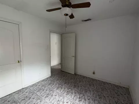 Bedroom - 2401 E Plum St, Laredo, TX 78043 photo 2 of 4