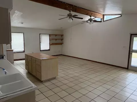 Living - 2401 E Plum St, Laredo, TX 78043 photo 5 of 6