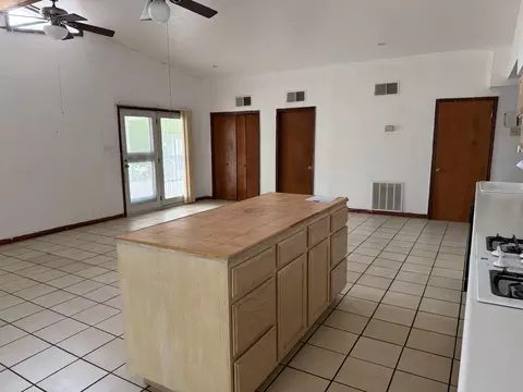 Kitchen - 2401 E Plum St, Laredo, TX 78043 photo 3 of 7