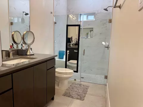 Bath - 621 Journey Loop, Laredo, TX 78045 photo 3 of 3