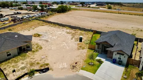 6015 Heather Loop, Laredo, TX 78046
