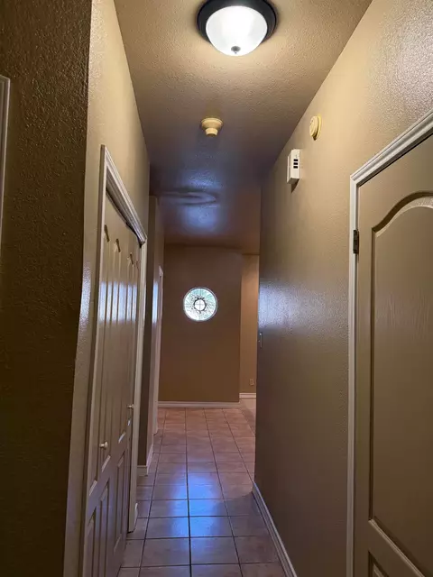 Entry Way - 1401 Gustavus St #16, Laredo, TX 78040 photo 1 of 2