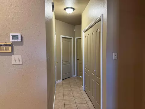 Entry Way - 1401 Gustavus St #16, Laredo, TX 78040 photo 2 of 2