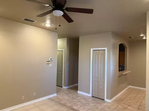 Living - 1401 Gustavus St #16, Laredo, TX 78040 photo 1 of 1