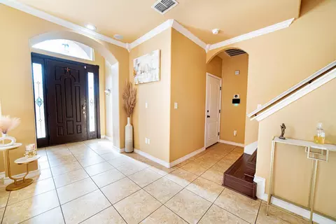 Entry Way - 401 Sabal Loop, Laredo, TX 78045 photo 1 of 3