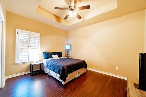 Bedroom - 401 Sabal Loop, Laredo, TX 78045 photo 3 of 5