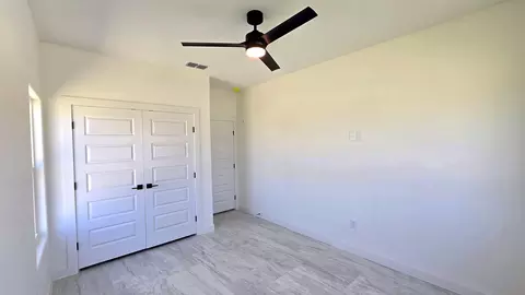 Bedroom - 6006 Heather Loop, Laredo, TX 78041 photo 3 of 4