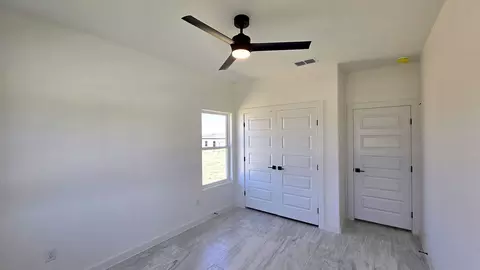 Bedroom - 6006 Heather Loop, Laredo, TX 78041 photo 4 of 4