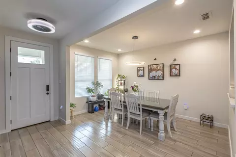 Entry Way - 1316 Sambar Lp, Laredo, TX 78045 photo 1 of 2