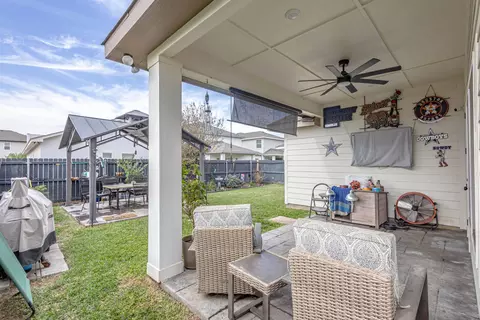 Exterior - 1316 Sambar Lp, Laredo, TX 78045 photo 5 of 9