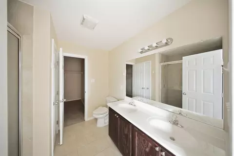 Bath - 3208 Simmental Dr, Laredo, TX 78046 photo 1 of 3