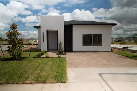 1608 Curriculum Ct, Laredo, TX 78046