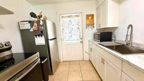 Kitchen - 317 Leon Ave, Laredo, TX 78046 photo 1 of 1