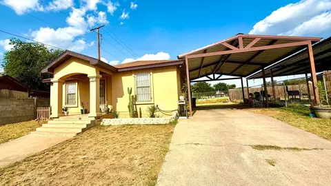 Exterior - 317 Leon Ave, Laredo, TX 78046 photo 4 of 4