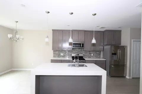 Kitchen - 7964 Elka Lp, Laredo, TX 78045 photo 2 of 3