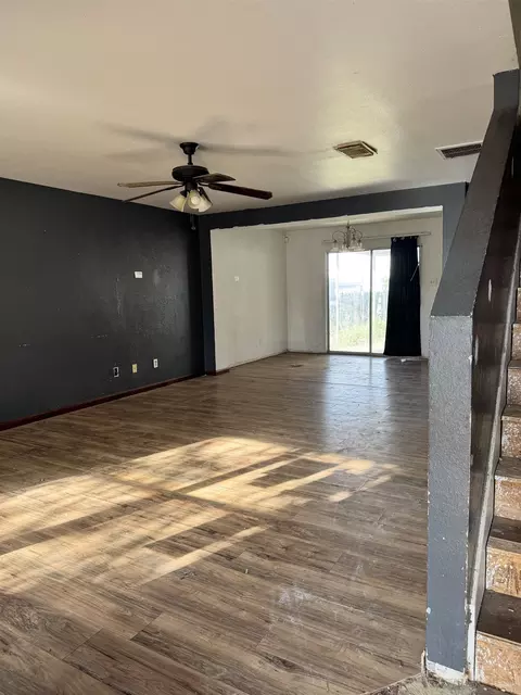 Living - 3104 St Isaac Lp, Laredo, TX 78046 photo 1 of 1