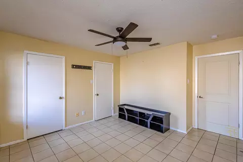 Bedroom - 100 E Aurora St #434 T, Laredo, TX 78041 photo 1 of 4