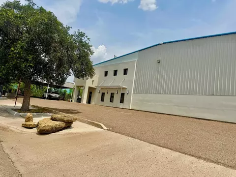 212 Flecha Ln, Laredo, TX 78045 photo 2