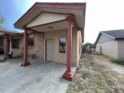 Exterior - 202 Lobo Lp #B, Laredo, TX 78045 photo 4 of 4