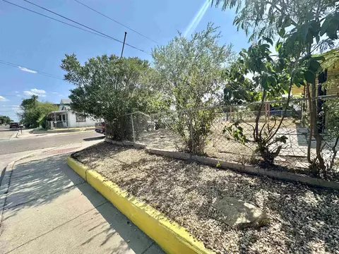 Exterior - 3702 Main Ave, Laredo, TX 78041 photo 5 of 12
