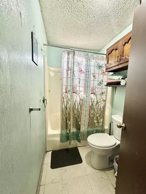 Bath - 3702 Main Ave, Laredo, TX 78041 photo 2 of 3