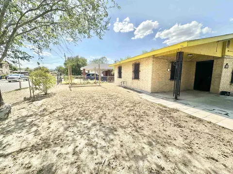 Exterior - 3702 Main Ave, Laredo, TX 78041 photo 6 of 12