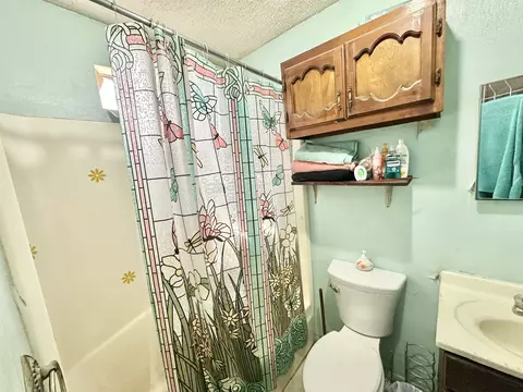 Bath - 3702 Main Ave, Laredo, TX 78041 photo 1 of 3