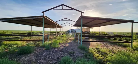324 Ranch Rd, Laredo, TX 78046 photo 3