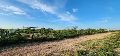 324 Ranch Rd, Laredo, TX 78046 photo 14
