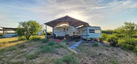 324 Ranch Rd, Laredo, TX 78046 photo 5