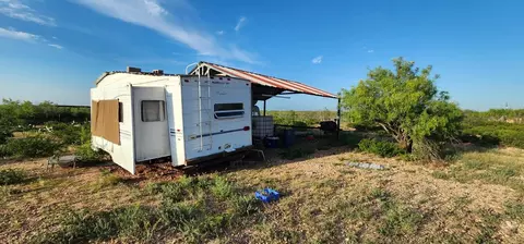 324 Ranch Rd, Laredo, TX 78046 photo 6